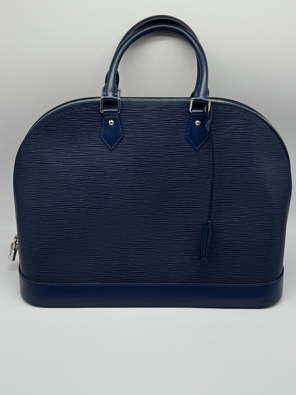 Louis Vuitton Alma GM Epi Leather